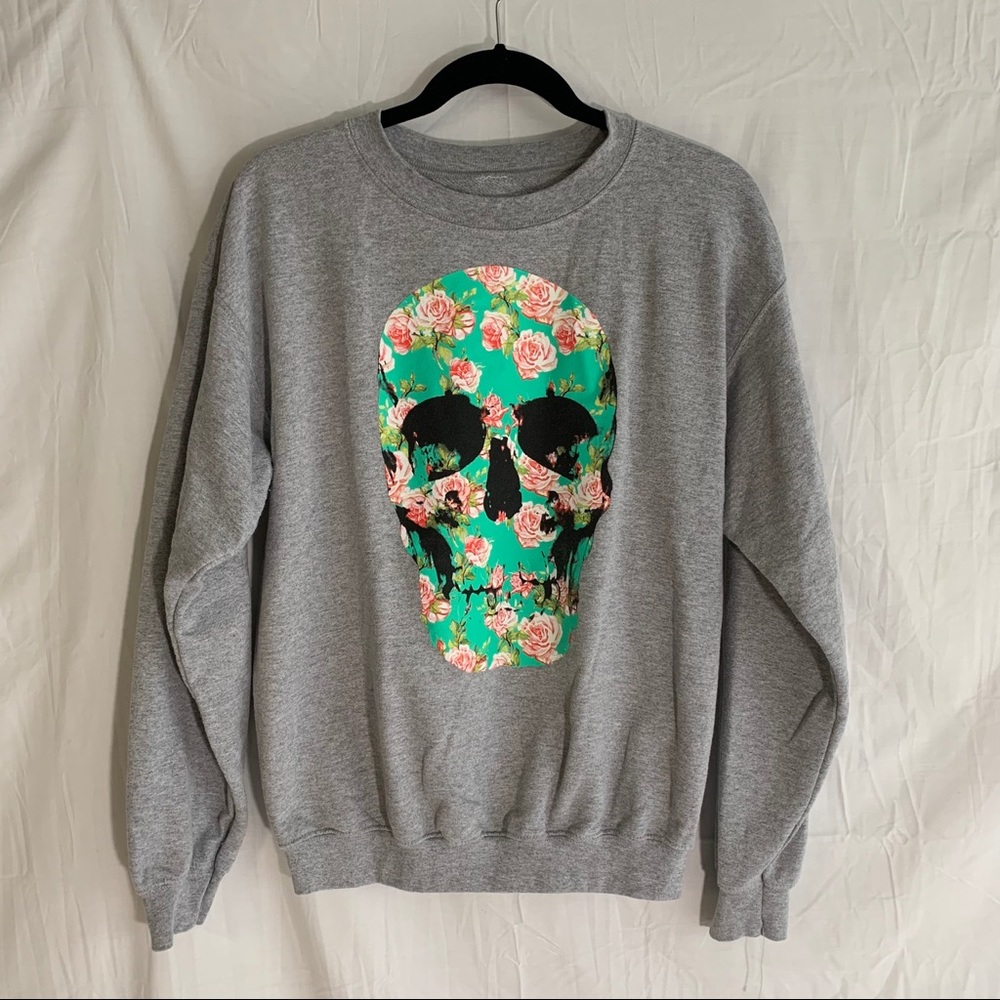 Skull sweatshirt